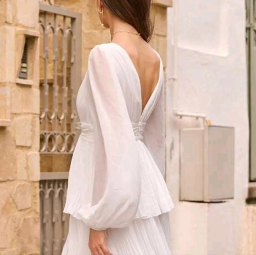 New Flowy Pleated Tiered Maxi Dress Bishop Long Sleeve White - Picture 7 of 11